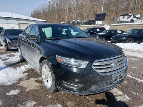 2016 Ford Taurus SEL