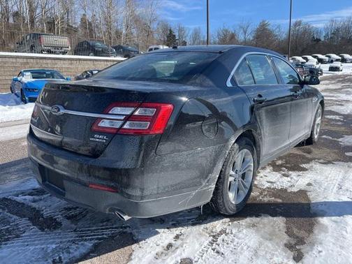 2016 Ford Taurus SEL