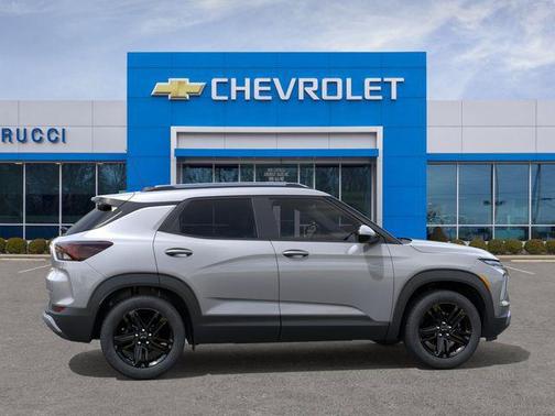 Sterling Gray Metallic 2026 Chevrolet Trailblazer LT