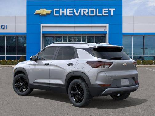Sterling Gray Metallic 2026 Chevrolet Trailblazer LT