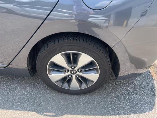 2019 Hyundai IONIQ Plug-In Hybrid Base