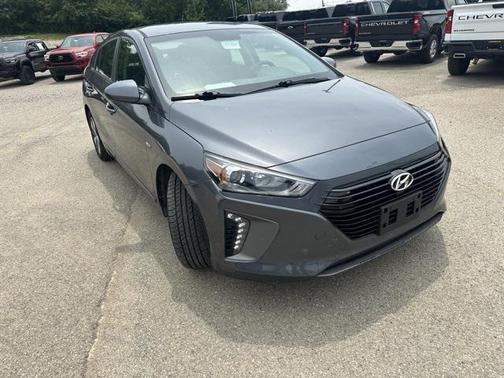 2019 Hyundai IONIQ Plug-In Hybrid Base