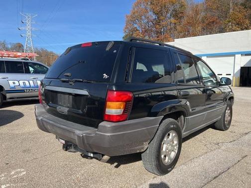 2002 Jeep Grand Cherokee Laredo