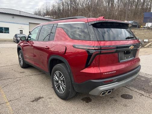 2024 Chevrolet Traverse LT