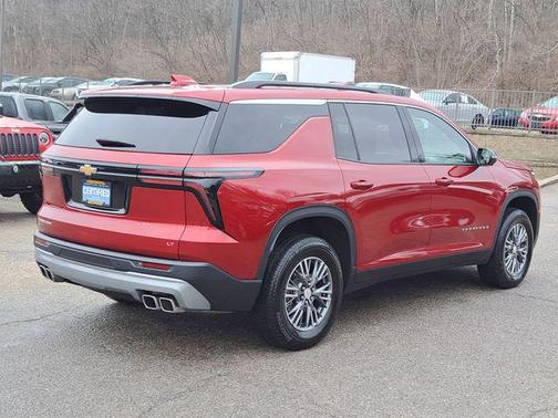 2024 Chevrolet Traverse LT