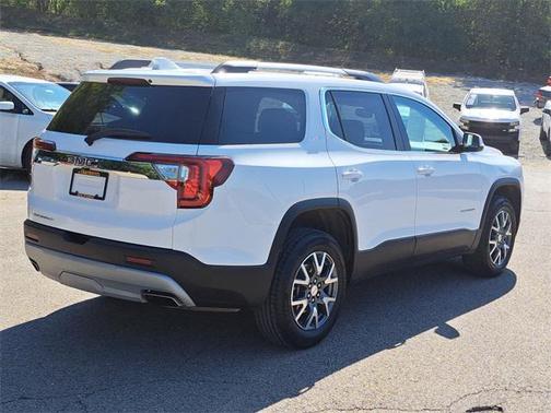 2023 GMC Acadia FWD SLT