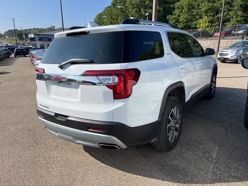 2023 GMC Acadia FWD SLT