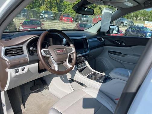 2023 GMC Acadia FWD SLT