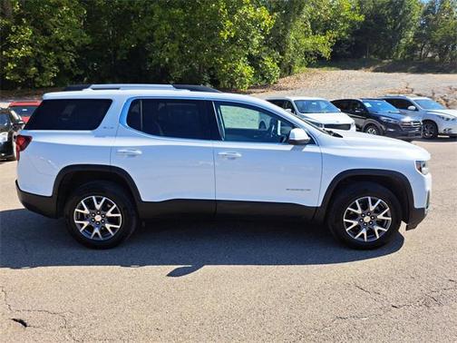 2023 GMC Acadia FWD SLT
