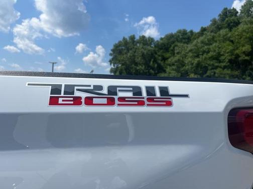 2023 Chevrolet Silverado 1500 Custom Trail Boss