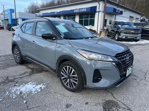 2024 Nissan Kicks SR