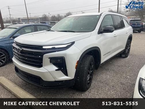 2024 Chevrolet Traverse LT