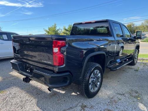 2024 Chevrolet Silverado 2500 Custom