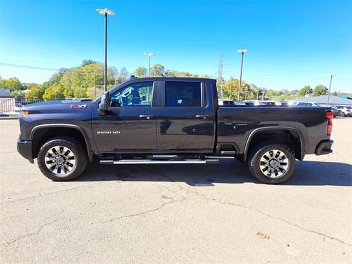 2024 Chevrolet Silverado 2500 Custom