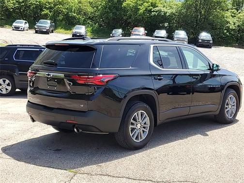 2022 Chevrolet Traverse LT Leather