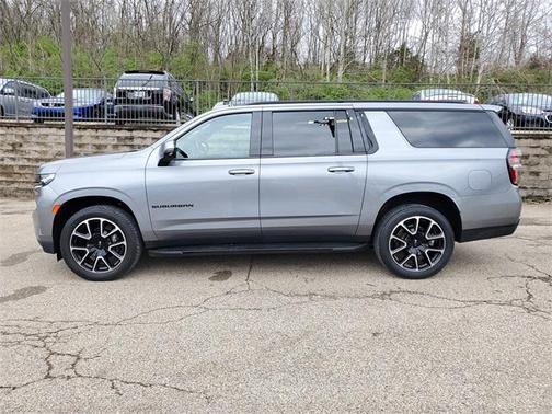 2022 Chevrolet Suburban RST