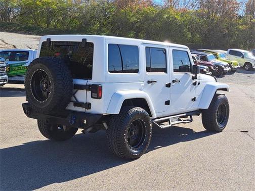 2013 Jeep Wrangler Unlimited Sahara