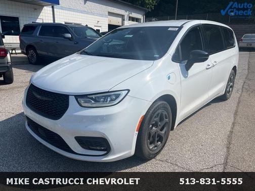 2024 Chrysler Pacifica Hybrid S Appearance Pkg