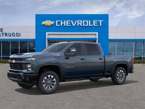 2026 Chevrolet Silverado 2500 Custom