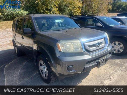 Alabaster Silver Metallic 2011 Honda Pilot LX