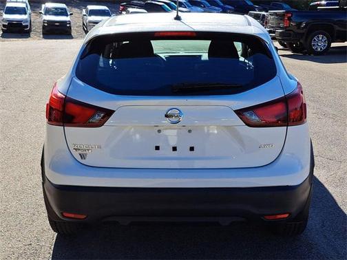 2018 Nissan Rogue Sport S