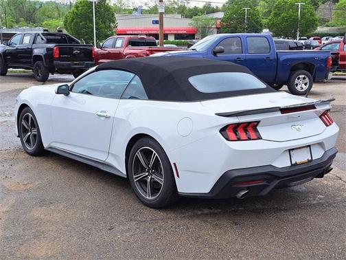 2024 Ford Mustang EcoBoost