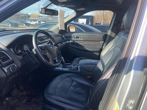 2019 Ford Explorer Limited