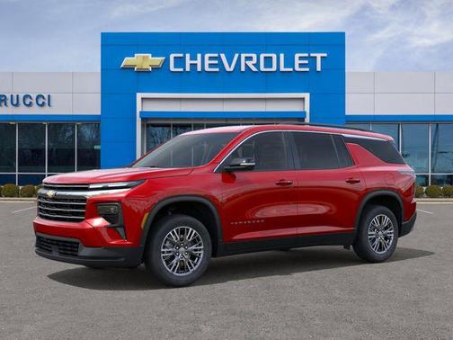 Radiant Red Tintcoat 2026 Chevrolet Traverse LT