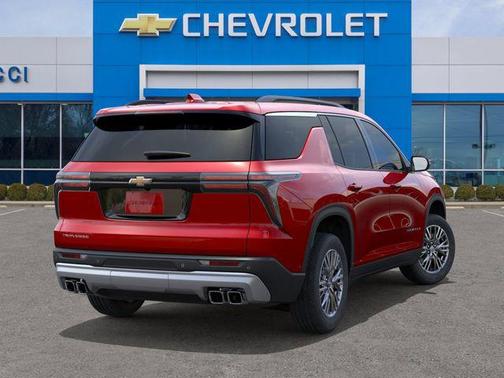 Radiant Red Tintcoat 2026 Chevrolet Traverse LT