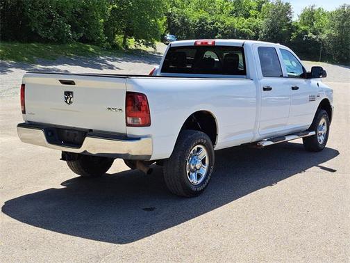 2018 RAM 3500 Tradesman Crew Cab 4x4 8' Box