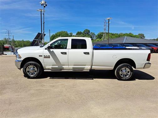 2018 RAM 3500 Tradesman Crew Cab 4x4 8' Box