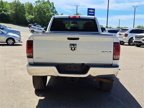 2018 RAM 3500 Tradesman Crew Cab 4x4 8' Box