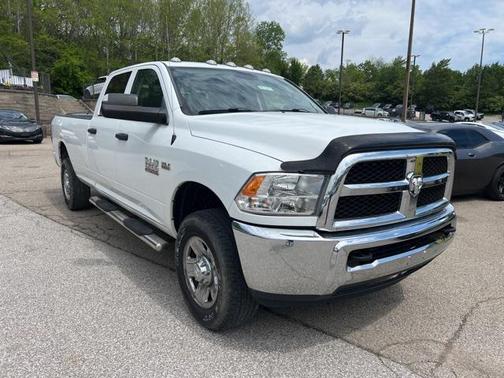 2018 RAM 3500 Tradesman Crew Cab 4x4 8' Box