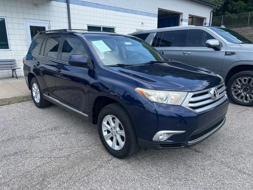 2011 Toyota Highlander SE