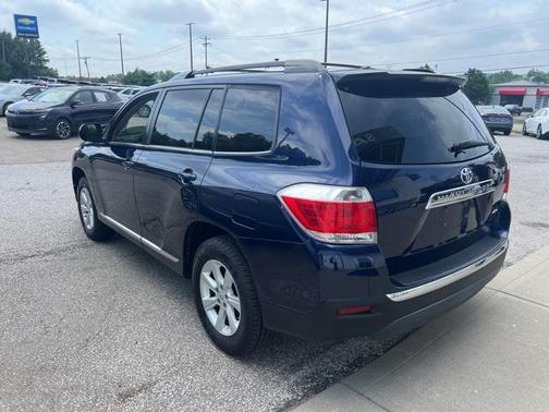2011 Toyota Highlander SE