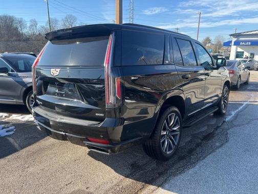 2023 Cadillac Escalade Sport