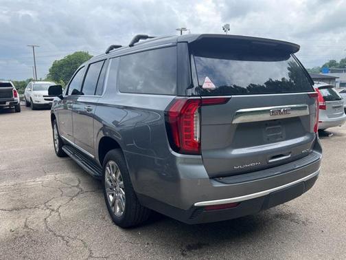 2021 GMC Yukon XL SLT