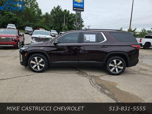 Black Cherry Metallic 2022 Chevrolet Traverse LT Leather