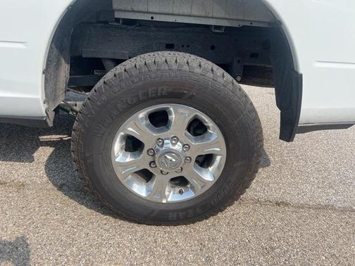 2024 RAM 2500 Big Horn Crew Cab 4x4 8' Box