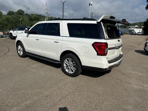 2022 Ford Expedition Max XLT