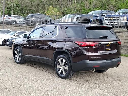2022 Chevrolet Traverse LT Leather