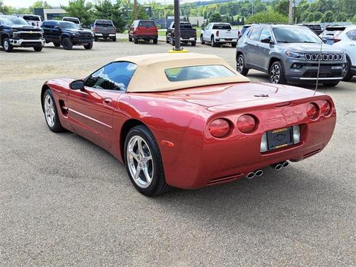 2004 Chevrolet Corvette Base