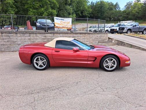 2004 Chevrolet Corvette Base