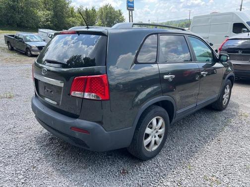 2011 Kia Sorento LX