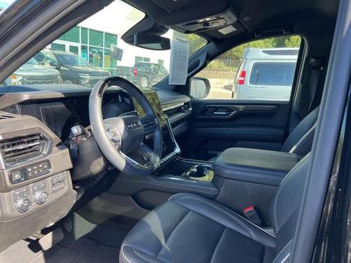 2025 GMC Yukon XL 4WD Elevation