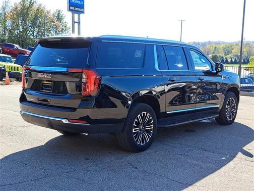 2025 GMC Yukon XL 4WD Elevation