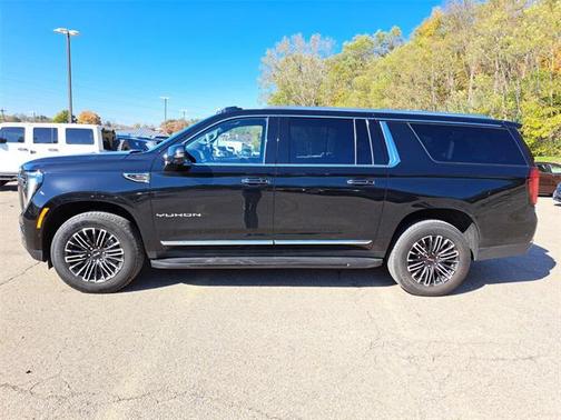 2025 GMC Yukon XL 4WD Elevation
