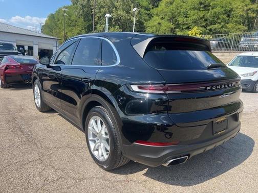 2024 Porsche Cayenne Base