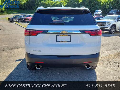 Summit White 2023 Chevrolet Traverse LT Cloth