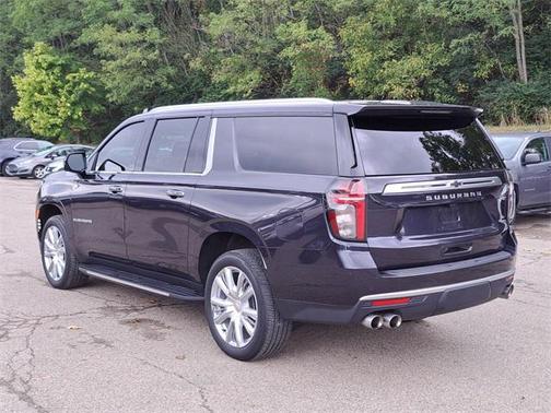 2023 Chevrolet Suburban 4WD High Country